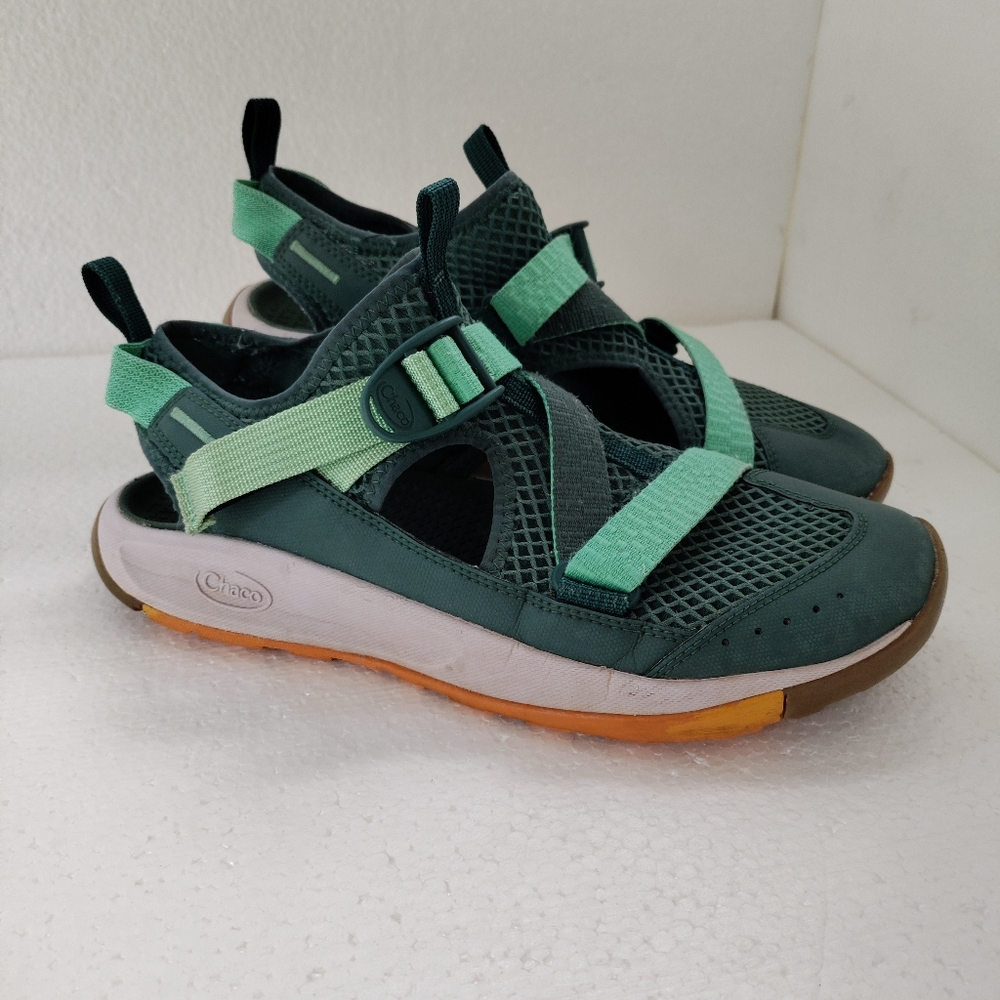 Chaco womens size 9 Odyssey sandals in Mallard